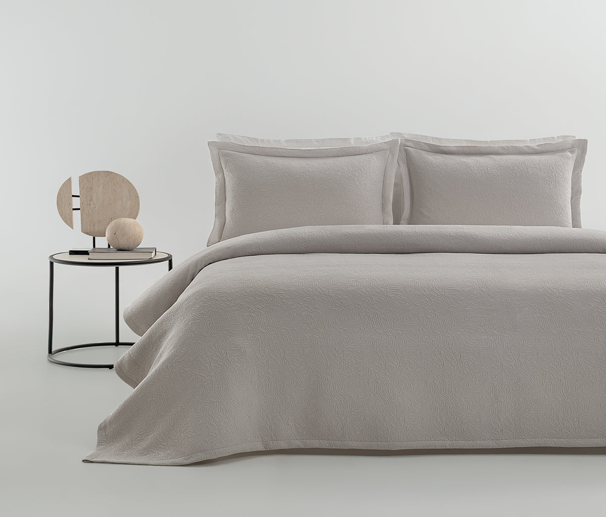 Kami Bedspreiset