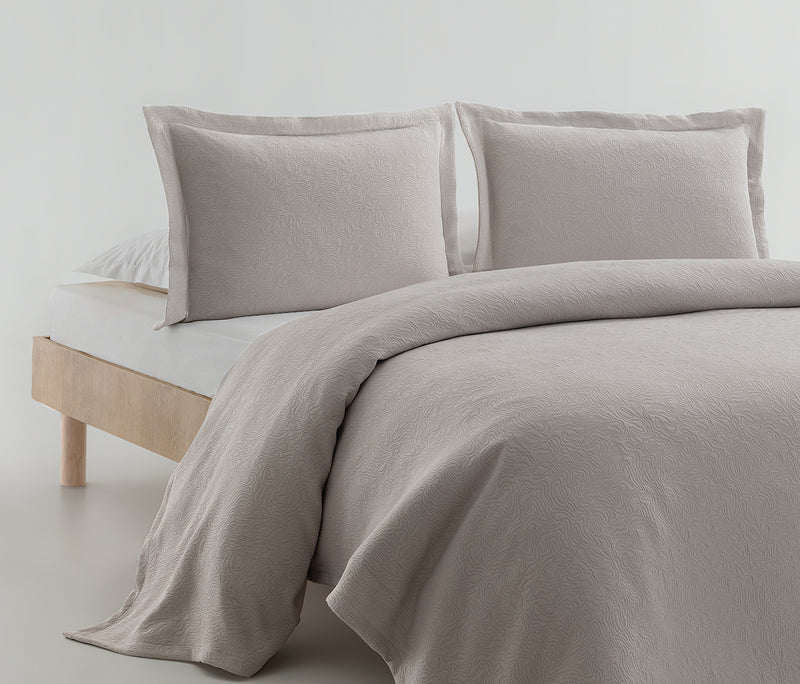 Kami Bedspreiset