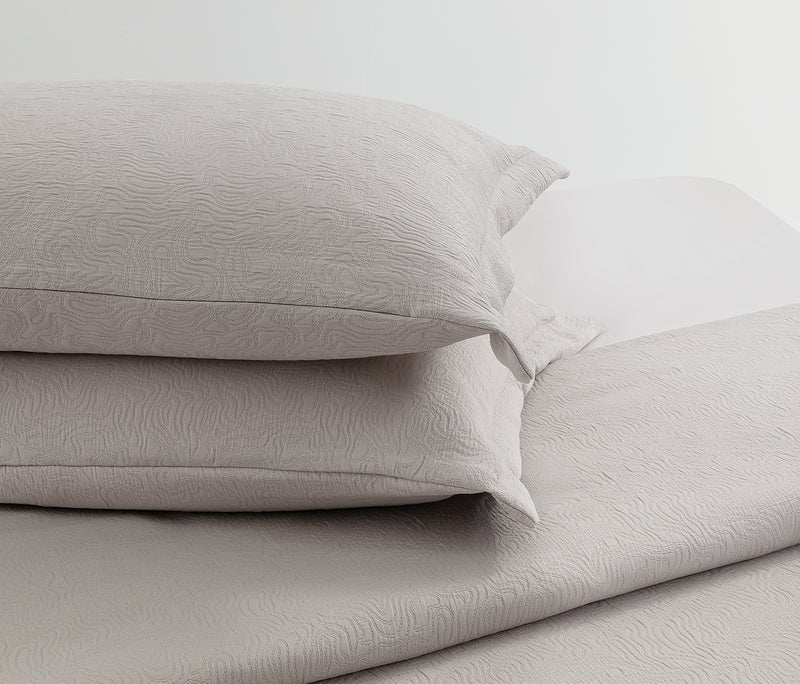 Kami Bedspreiset